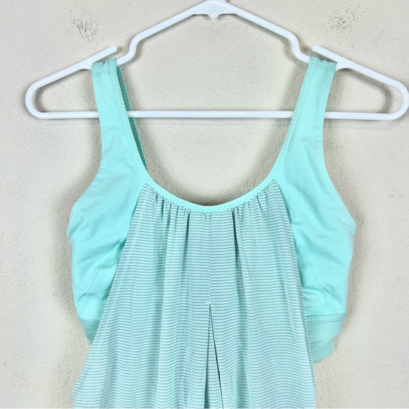 Lululemon Mint Green Workout Top - Picture 2 of 10
